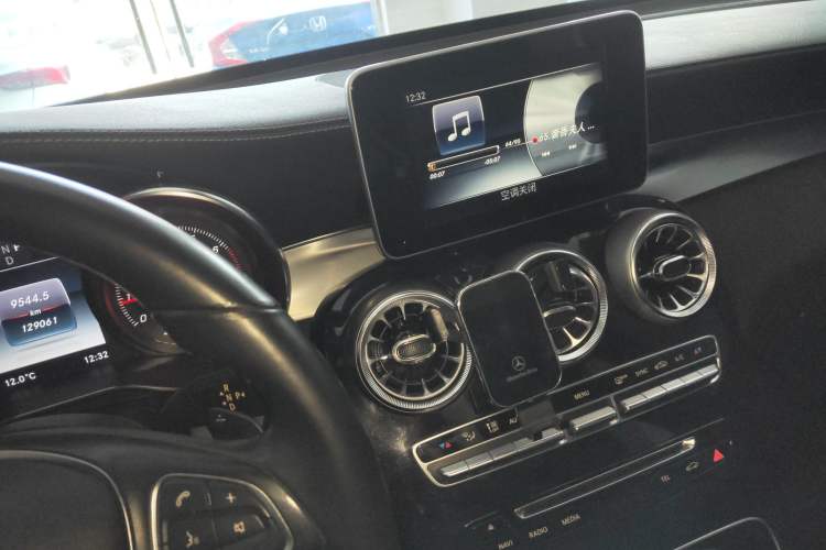 Used Mercedes-Benz GLC 2016 GLC 200 4MATIC Audio And AC Panel