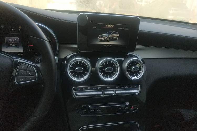 Used Mercedes-Benz GLC 2016 GLC 200 4MATIC Audio And AC Panel