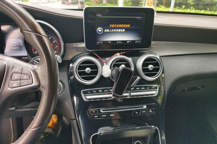 Used Mercedes-Benz GLC 2016 GLC 200 4MATIC Audio And AC Panel