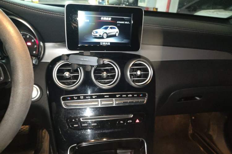Used Mercedes-Benz GLC 2016 GLC 200 4MATIC Audio And AC Panel