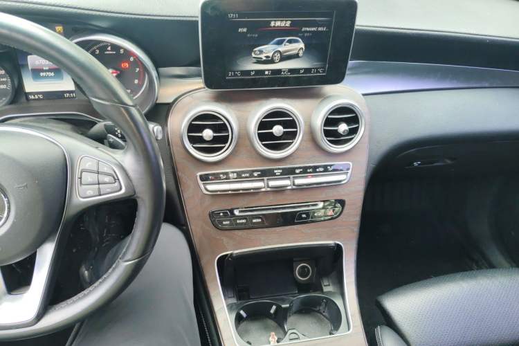 Used Mercedes-Benz GLC 2016 GLC 300 4MATIC Dynamic Model Audio And AC Panel