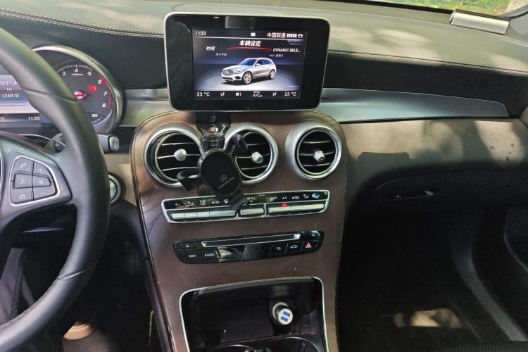 Used Mercedes-Benz GLC 2016 GLC 300 4MATIC Dynamic Model Audio And AC Panel