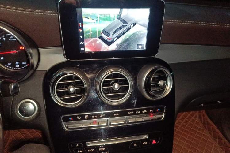 Used Mercedes-Benz GLC 2016 GLC 200 4MATIC Audio And AC Panel