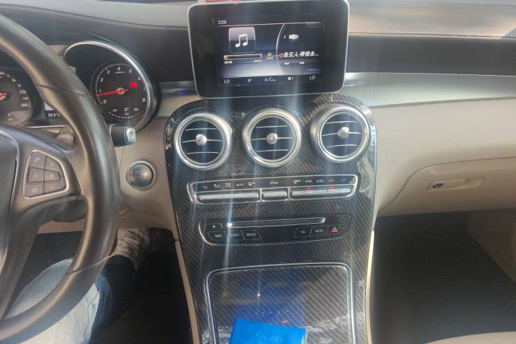 Used Mercedes-Benz GLC 2016 GLC 260 4MATIC Luxury Model Audio And AC Panel