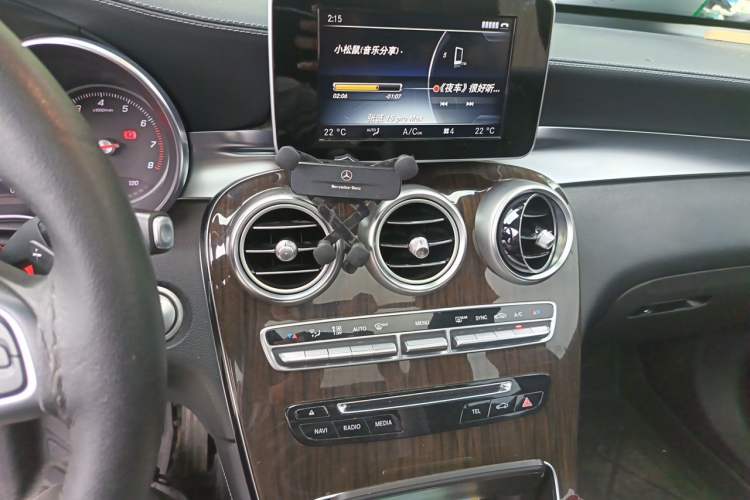 Used Mercedes-Benz GLC 2016 GLC 260 4MATIC Luxury Model Audio And AC Panel