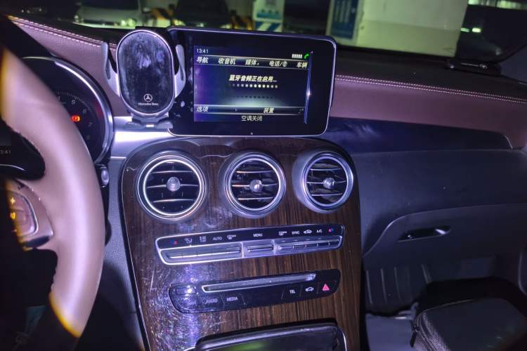 Used Mercedes-Benz GLC 2016 GLC 260 4MATIC Luxury Model Audio And AC Panel