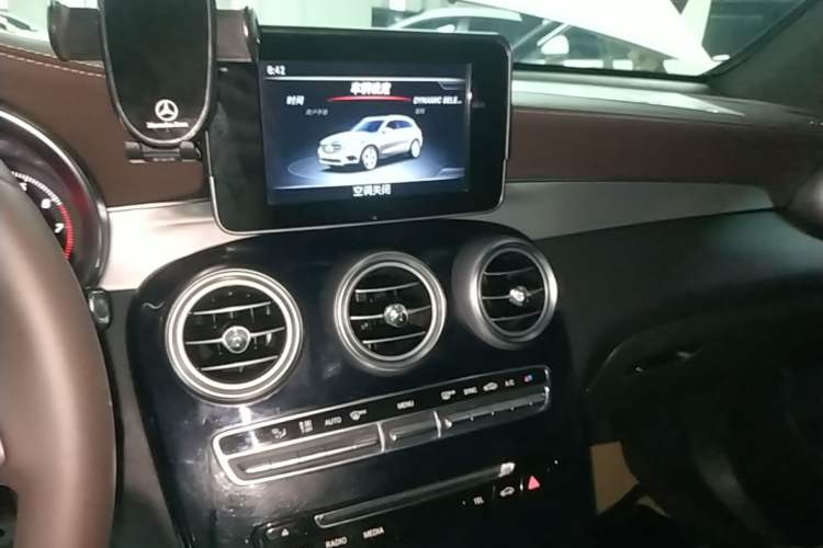 Used Mercedes-Benz GLC 2016 GLC 200 4MATIC Audio And AC Panel