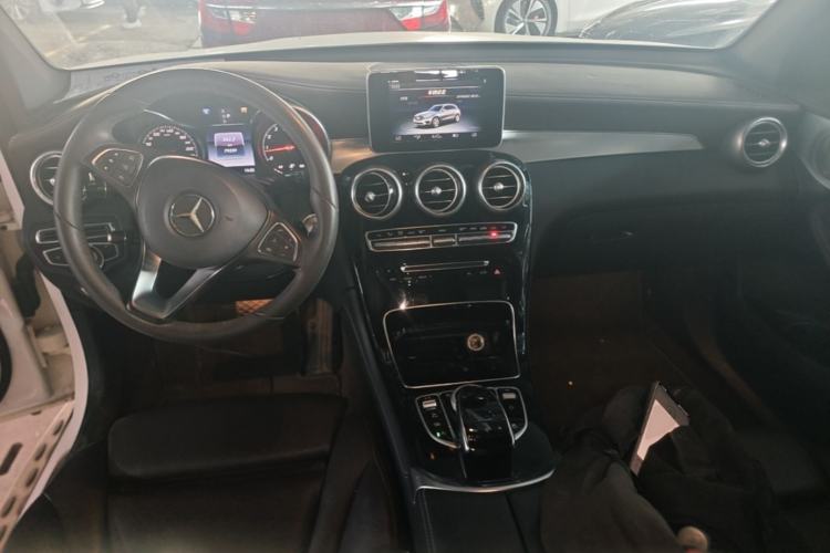Used Mercedes-Benz GLC 2016 GLC 200 4MATIC Center Console