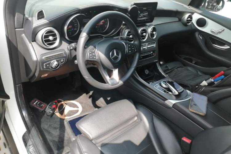 Used Mercedes-Benz GLC 2016 GLC 200 4MATIC Center Console