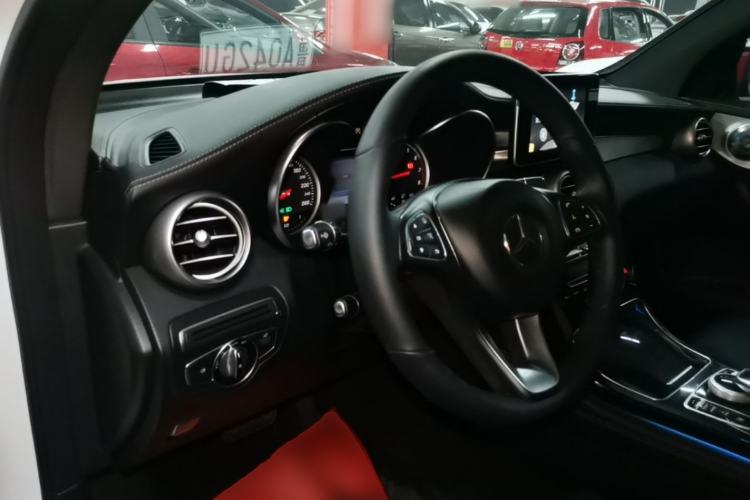Used Mercedes-Benz GLC 2016 GLC 200 4MATIC Center Console