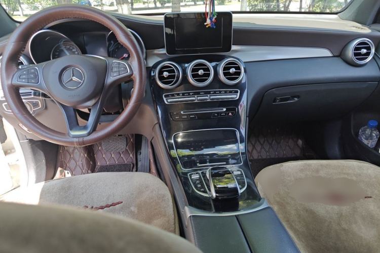 Used Mercedes-Benz GLC 2016 GLC 200 4MATIC Center Console