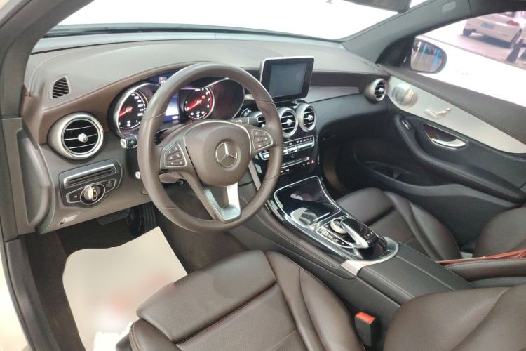 Used Mercedes-Benz GLC 2016 GLC 200 4MATIC Center Console