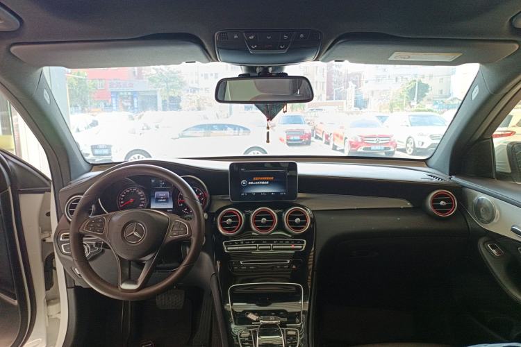 Used Mercedes-Benz GLC 2016 GLC 200 4MATIC Center Console