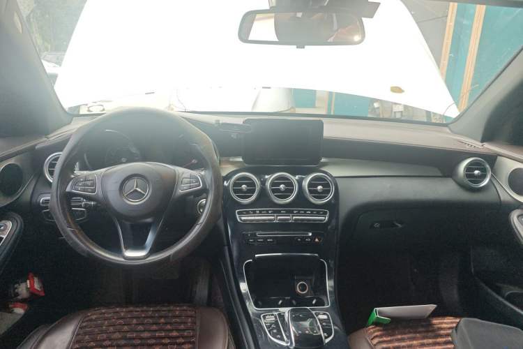 Used Mercedes-Benz GLC 2016 GLC 200 4MATIC Center Console