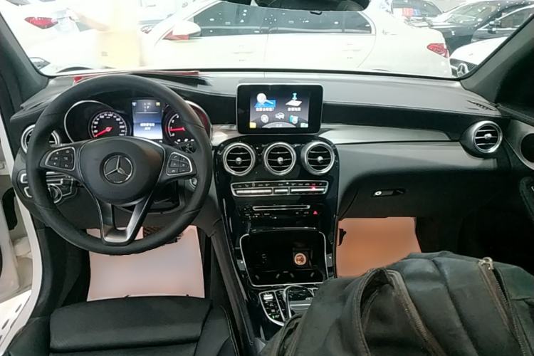 Used Mercedes-Benz GLC 2016 GLC 200 4MATIC Center Console