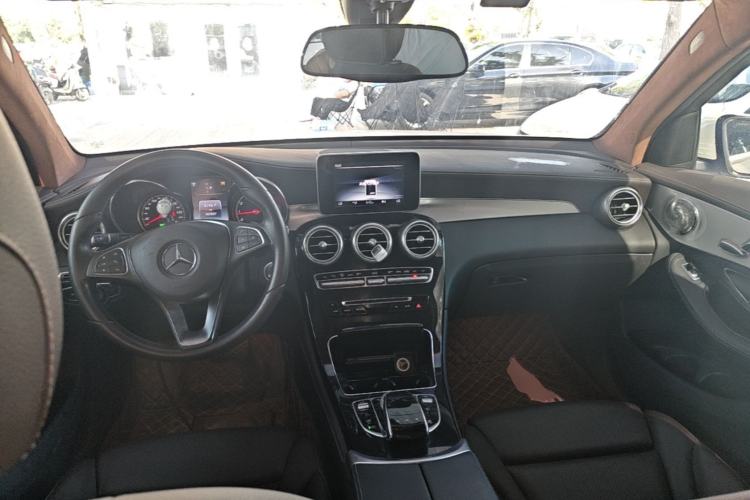 Used Mercedes-Benz GLC 2016 GLC 200 4MATIC Center Console