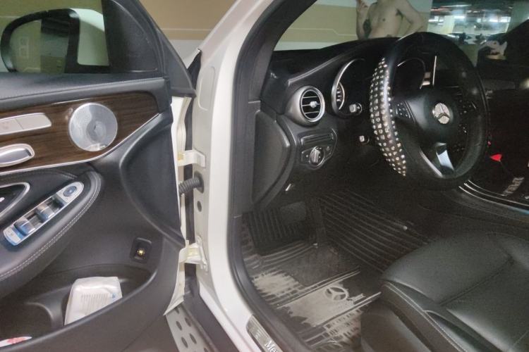 Used Mercedes-Benz GLC 2016 GLC 260 4MATIC Dynamic Edition Driver Seat