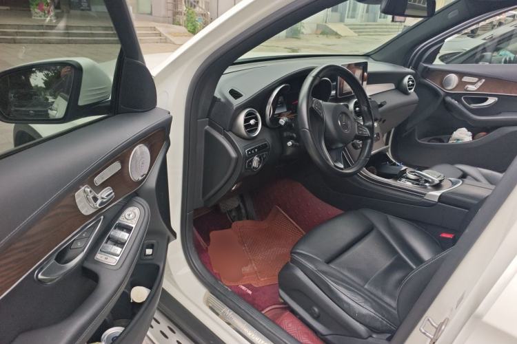 Used Mercedes-Benz GLC 2016 GLC 300 4MATIC Dynamic Model Driver Seat