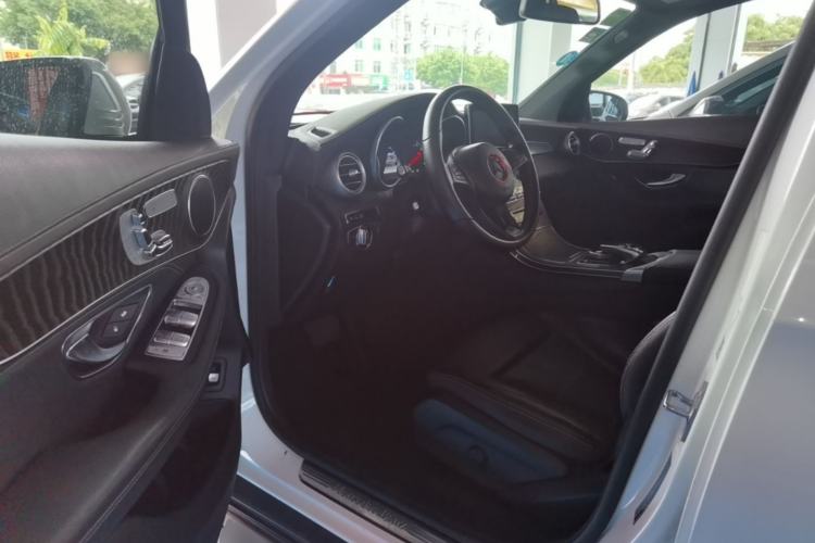 Used Mercedes-Benz GLC 2016 GLC 300 4MATIC Dynamic Model Driver Seat