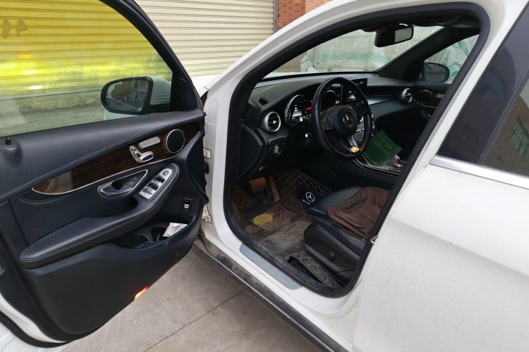 Used Mercedes-Benz GLC 2016 GLC 260 4MATIC Dynamic Edition Driver Seat