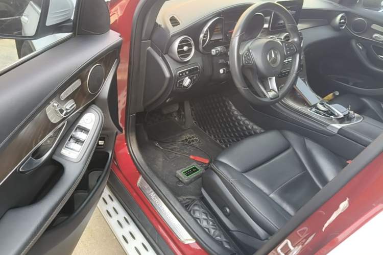 Used Mercedes-Benz GLC 2016 GLC 300 4MATIC Dynamic Model Driver Seat