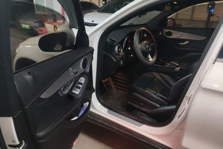 Used Mercedes-Benz GLC 2016 GLC 200 4MATIC Driver Seat