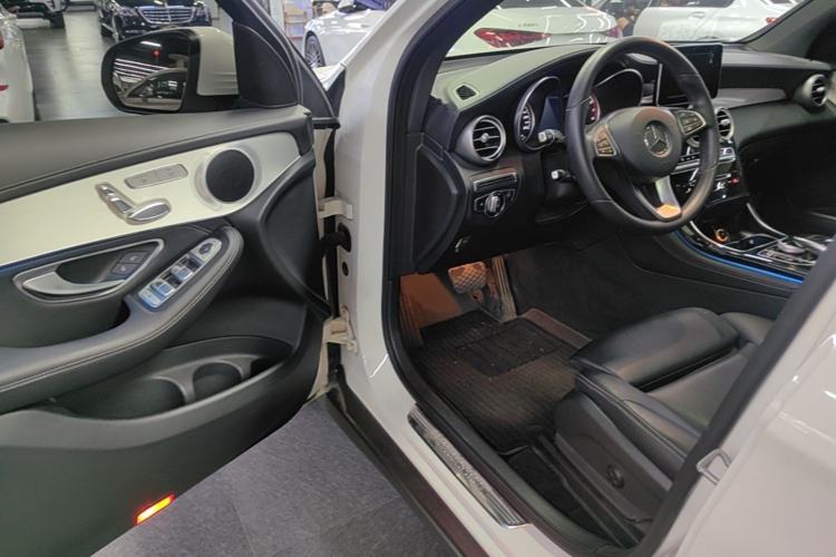 Used Mercedes-Benz GLC 2016 GLC 200 4MATIC Driver Seat
