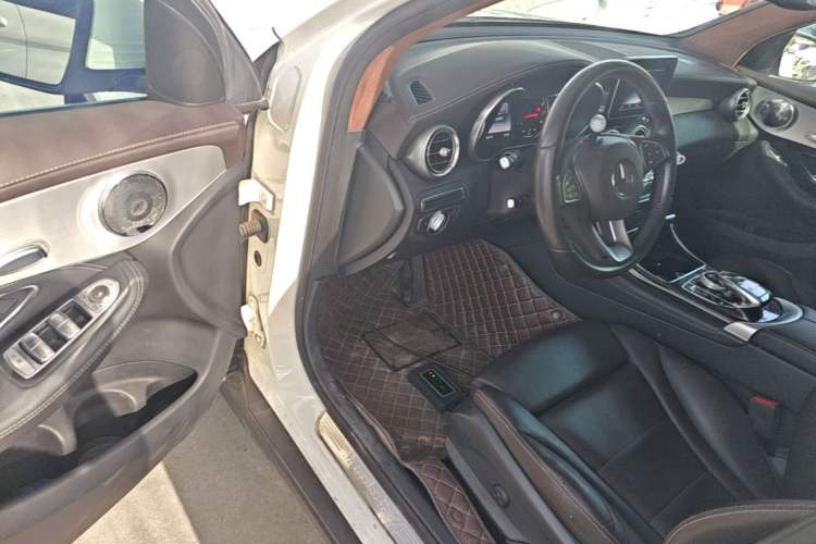 Used Mercedes-Benz GLC 2016 GLC 200 4MATIC Driver Seat