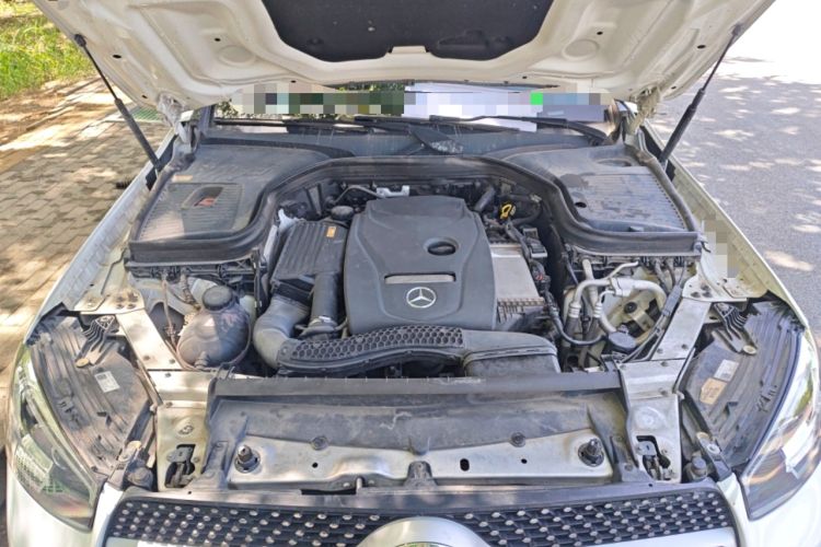 Used Mercedes-Benz GLC 2016 GLC 300 4MATIC Dynamic Model Engine Bay