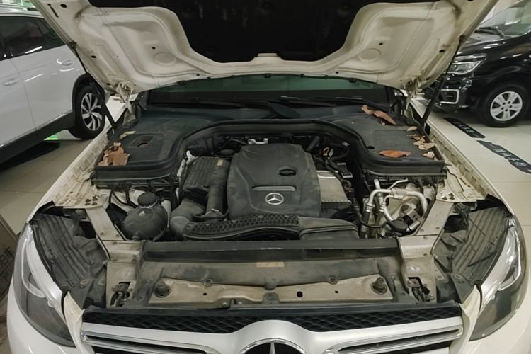 Used Mercedes-Benz GLC 2016 GLC 260 4MATIC Luxury Model Engine Bay