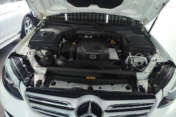 Used Mercedes-Benz GLC 2016 GLC 260 4MATIC Dynamic Edition Engine Bay