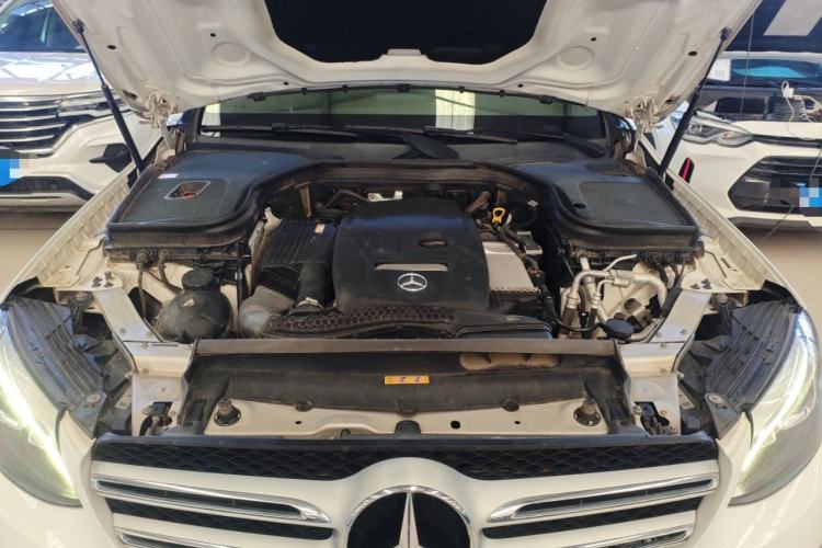 Used Mercedes-Benz GLC 2016 GLC 260 4MATIC Dynamic Edition Engine Bay