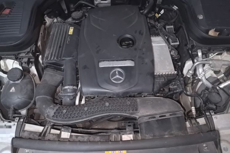 Used Mercedes-Benz GLC 2016 GLC 300 4MATIC Dynamic Model Engine Bay
