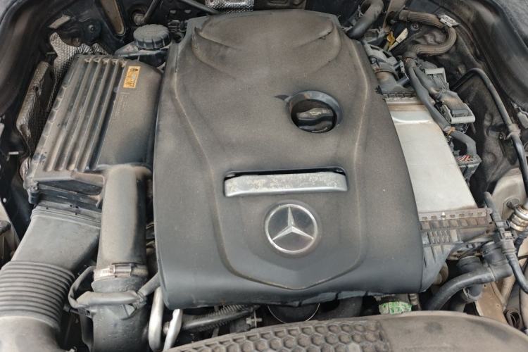 Used Mercedes-Benz GLC 2016 GLC 300 4MATIC Dynamic Model Engine Bay
