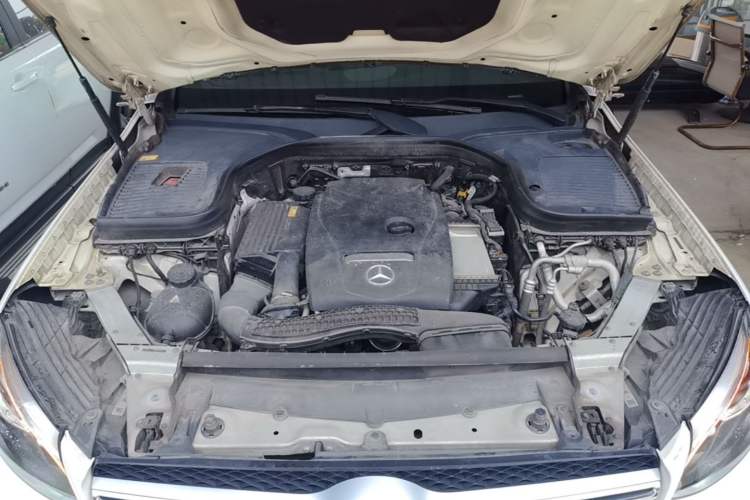 Used Mercedes-Benz GLC 2016 GLC 260 4MATIC Dynamic Edition Engine Bay