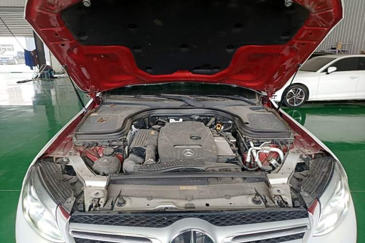 Used Mercedes-Benz GLC 2016 GLC 260 4MATIC Dynamic Edition Engine Bay