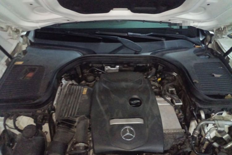 Used Mercedes-Benz GLC 2016 GLC 300 4MATIC Dynamic Model Engine Bay