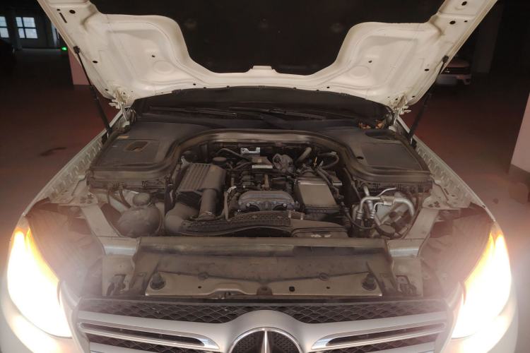 Used Mercedes-Benz GLC 2016 GLC 260 4MATIC Dynamic Edition Engine Bay