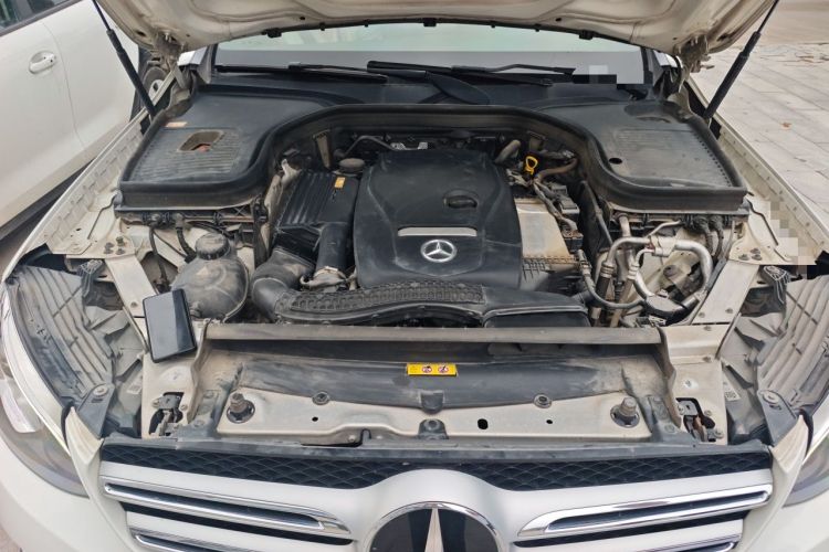 Used Mercedes-Benz GLC 2016 GLC 300 4MATIC Dynamic Model Engine Bay