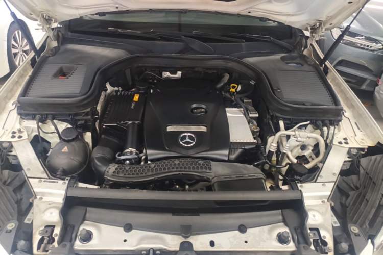 Used Mercedes-Benz GLC 2016 GLC 260 4MATIC Luxury Model Engine Bay