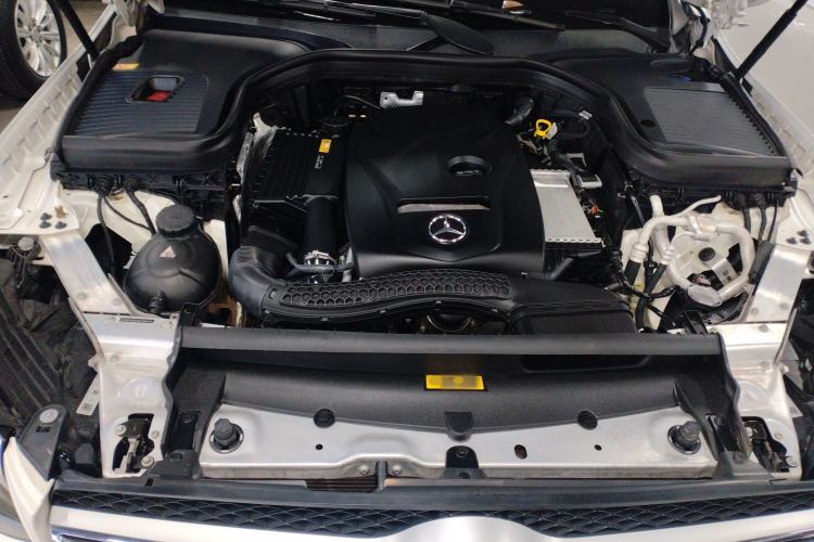 Used Mercedes-Benz GLC 2016 GLC 260 4MATIC Luxury Model Engine Bay
