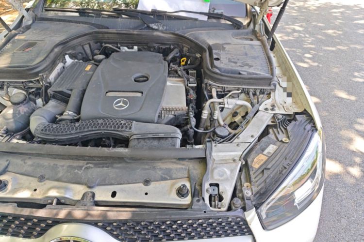 Used Mercedes-Benz GLC 2016 GLC 300 4MATIC Dynamic Model Engine Bay Left