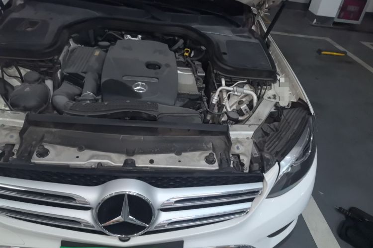 Used Mercedes-Benz GLC 2016 GLC 260 4MATIC Luxury Model Engine Bay Left