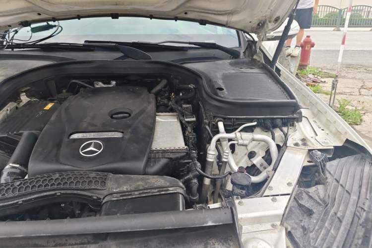 Used Mercedes-Benz GLC 2016 GLC 260 4MATIC Luxury Model Engine Bay Left