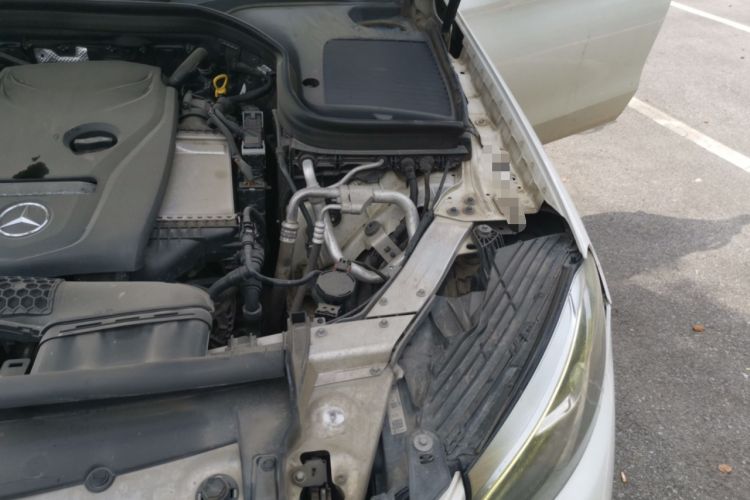 Used Mercedes-Benz GLC 2016 GLC 260 4MATIC Dynamic Edition Engine Bay Left