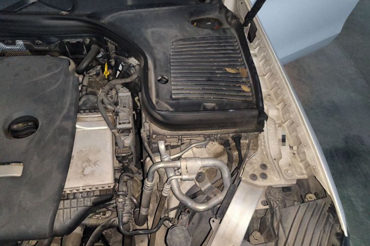 Used Mercedes-Benz GLC 2016 GLC 260 4MATIC Dynamic Edition Engine Bay Left