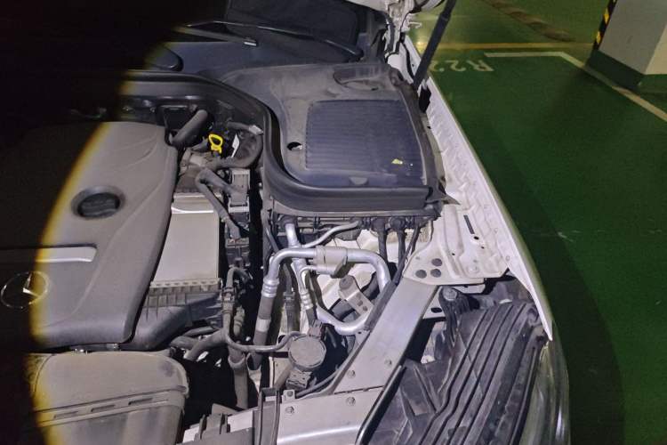 Used Mercedes-Benz GLC 2016 GLC 200 4MATIC Engine Bay Left