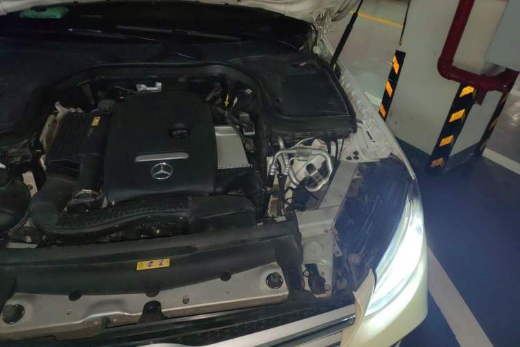 Used Mercedes-Benz GLC 2016 GLC 260 4MATIC Dynamic Edition Engine Bay Left