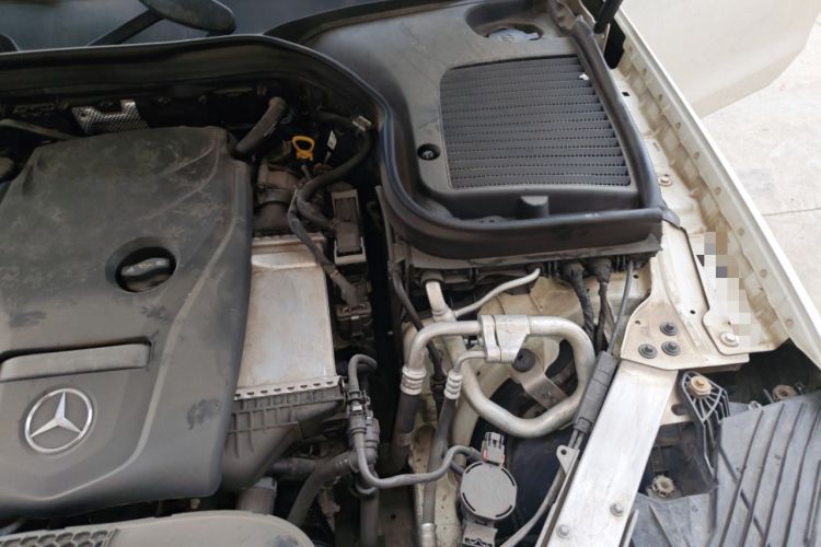 Used Mercedes-Benz GLC 2016 GLC 260 4MATIC Dynamic Edition Engine Bay Left