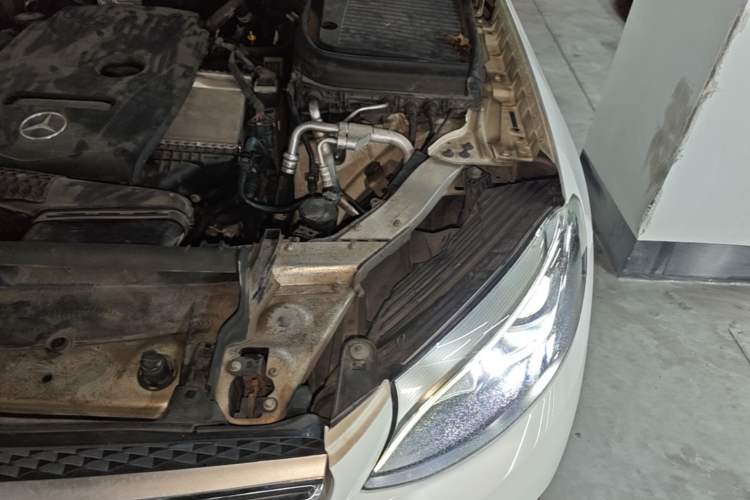 Used Mercedes-Benz GLC 2016 GLC 200 4MATIC Engine Bay Left
